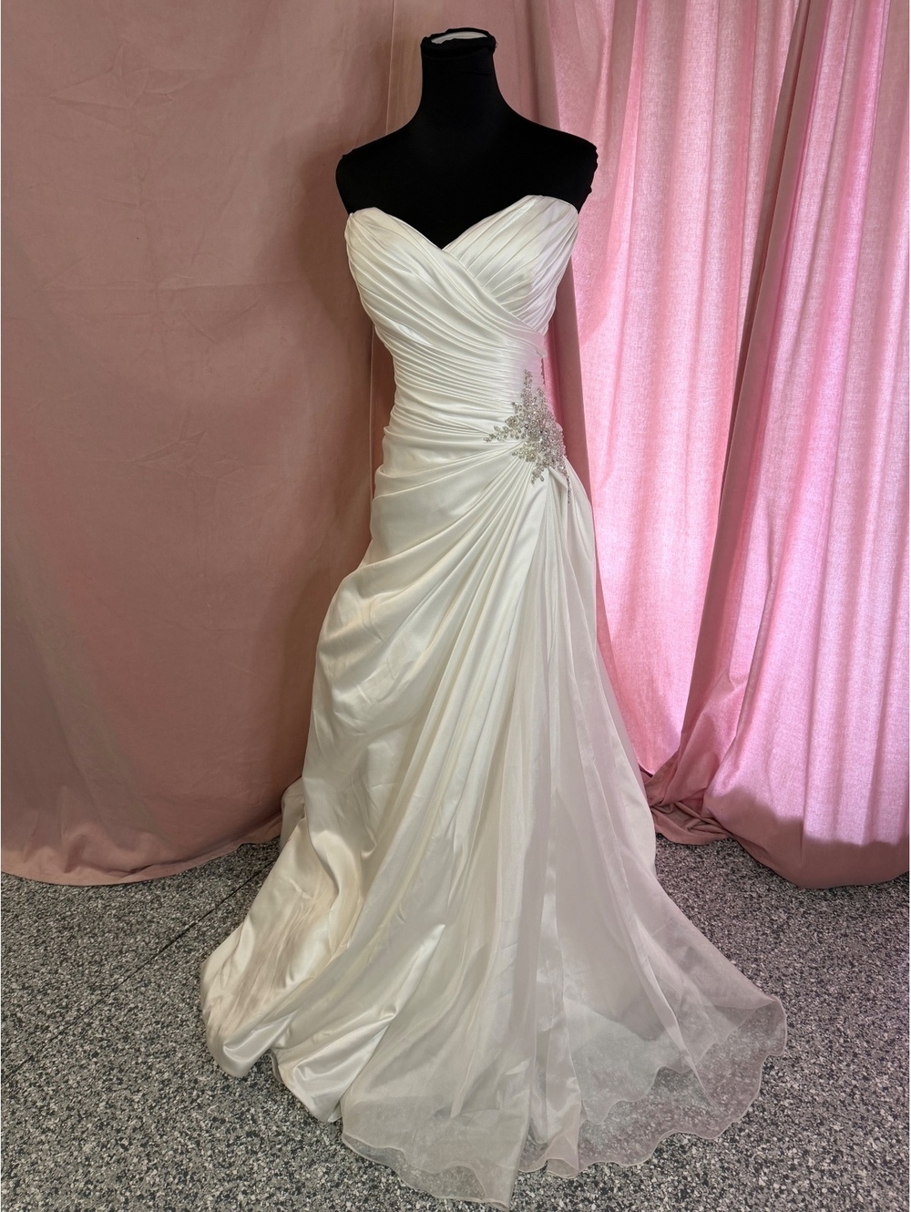 Maggie Sottero Strapless Wedding Dress Size 20 with Beaded Detail